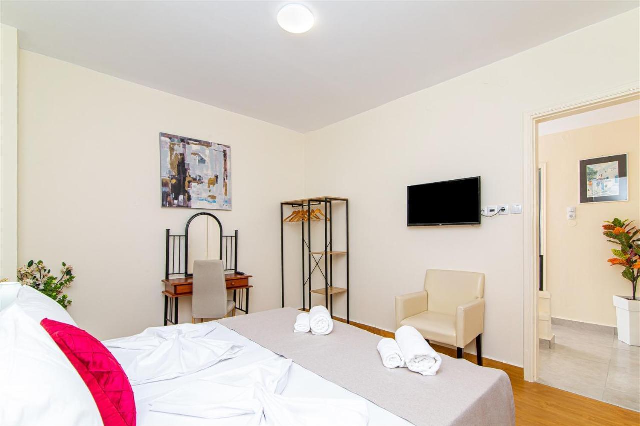 Dermatas Residence Heraklion City Center Екстериор снимка