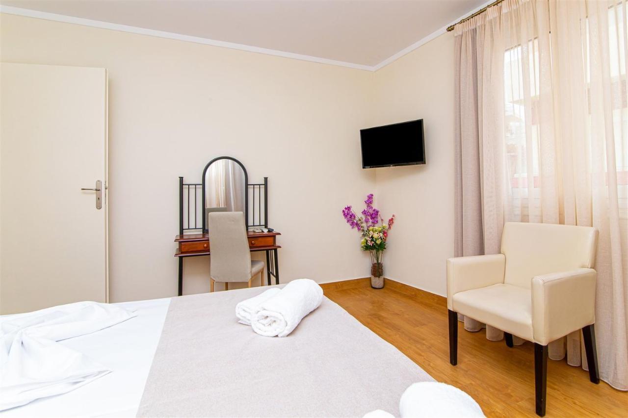 Dermatas Residence Heraklion City Center Екстериор снимка